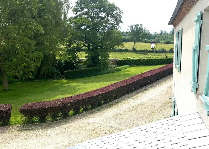 La Vie Gite Renove Avec Terrasse Et Vue Parc - 2 A 4 Pers Apartment