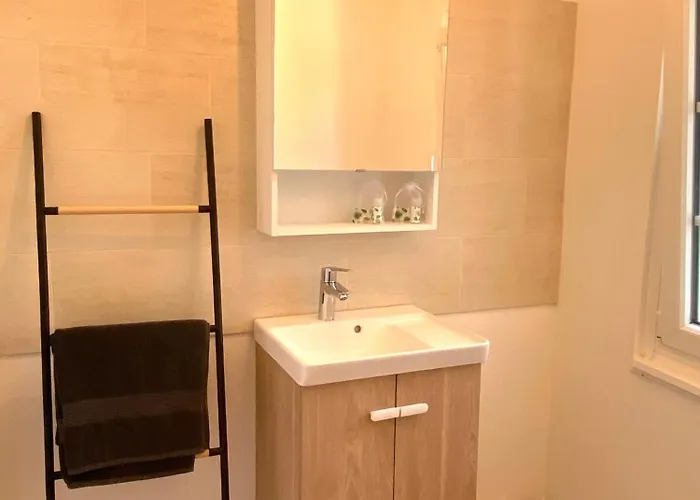 Apartment La Vie Gite Renove Avec Terrasse Et Vue Parc - 2 A 4 Pers